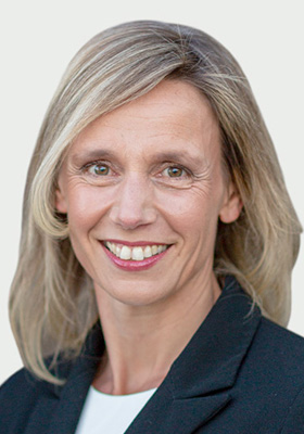 Portrait of Claire Bramley