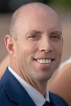 Portrait of Andrew Bloch